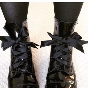 Doc Marten Black Ribbon Laces